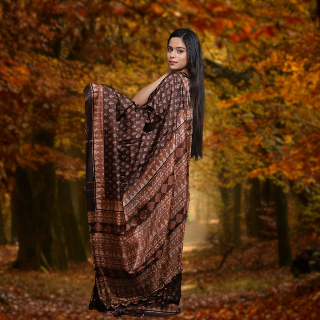 Jute Silk Saree with Digital print and Dark Brown colour - Image 3